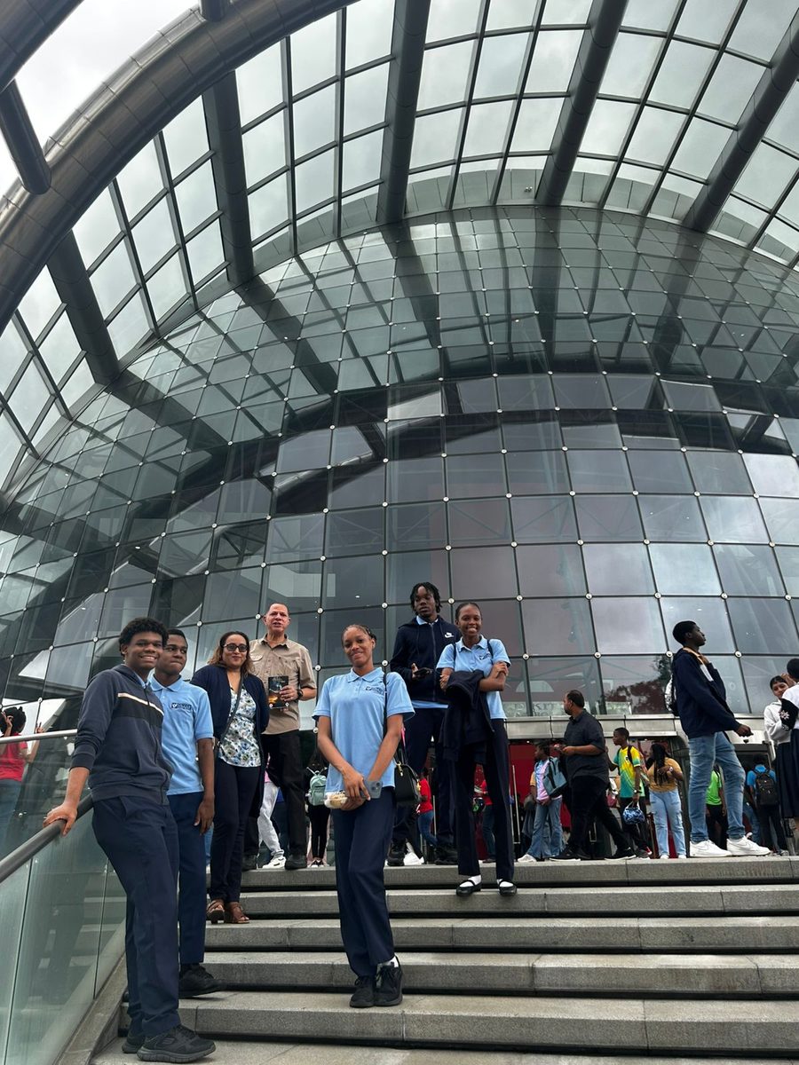 Downer's students on a cultural field trip